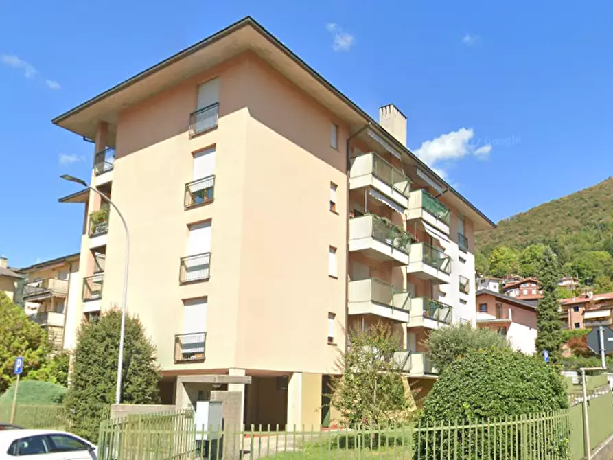 Immagine 13 di Appartamento in vendita  in Via Grumasone a Alzano Lombardo