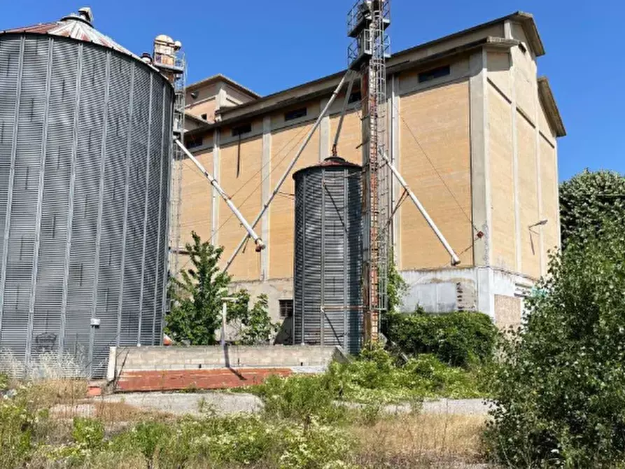 ufficio in vendita a Pergola