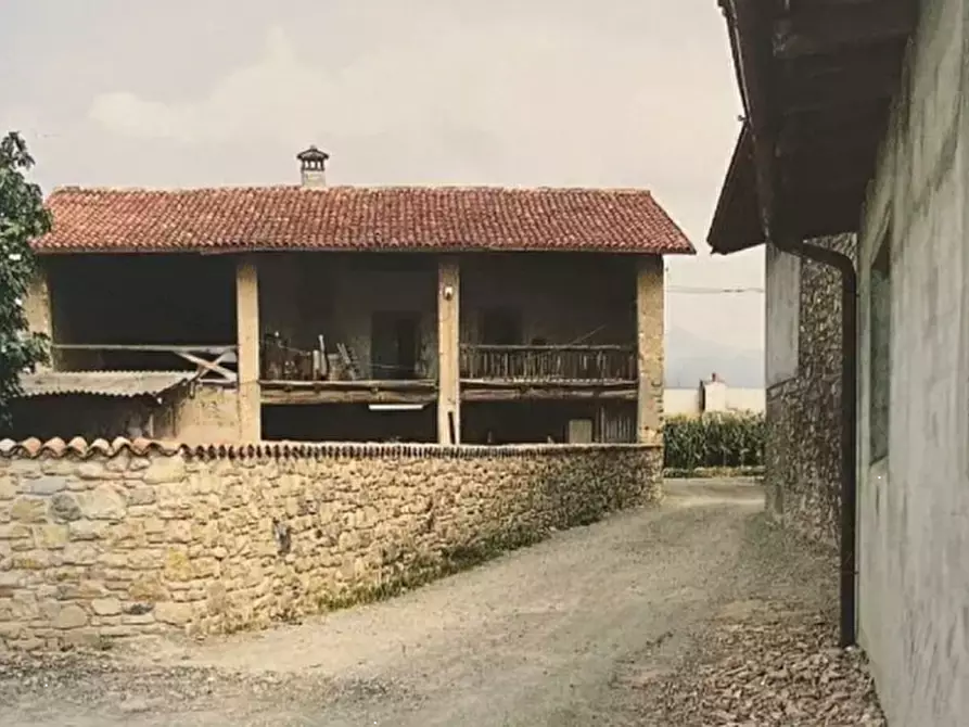 Immagine 1 di Appartamento in vendita  in via Badie a Castelli Calepio