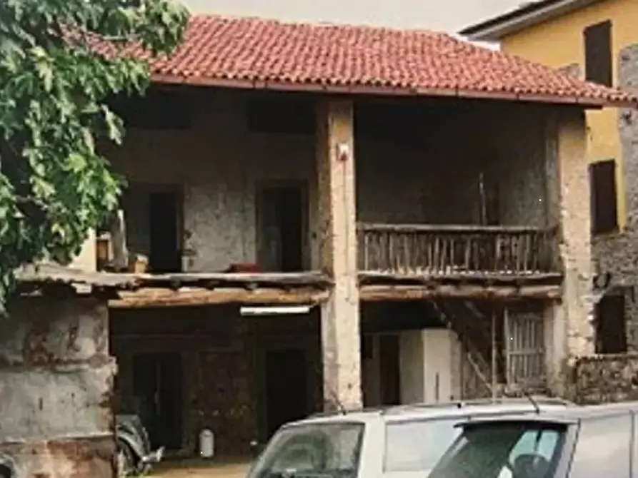 Immagine 4 di Appartamento in vendita  in via Badie a Castelli Calepio