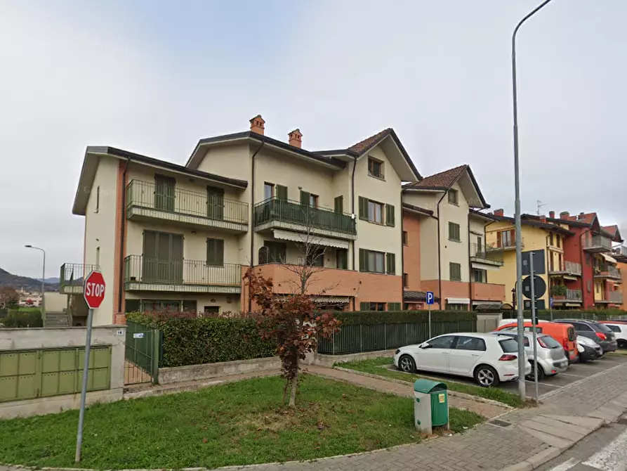 Immagine 3 di Appartamento in vendita  in via Ermenegildo Agazzi a Brembate Di Sopra