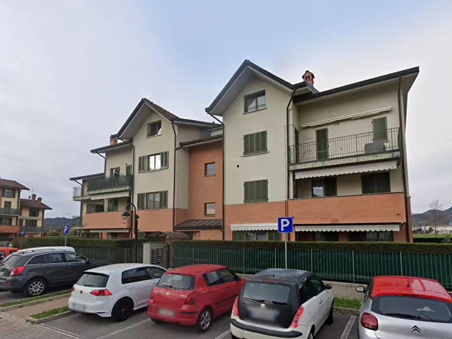 Immagine 6 di Appartamento in vendita  in via Ermenegildo Agazzi a Brembate Di Sopra
