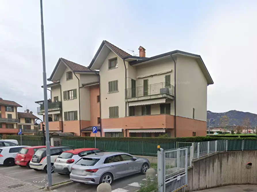 Immagine 17 di Appartamento in vendita  in via Ermenegildo Agazzi a Brembate Di Sopra
