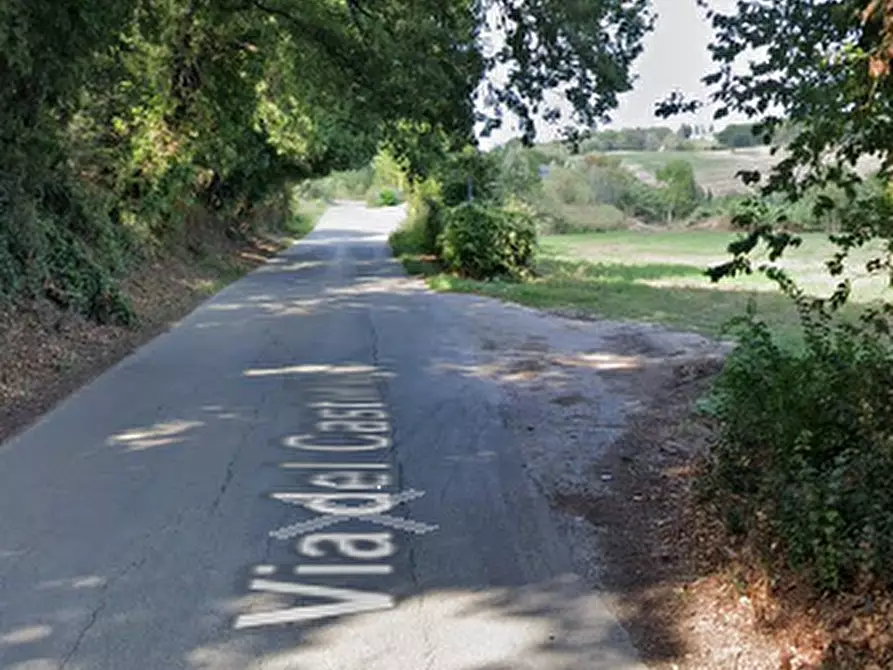 Immagine 3 di Magazzino in vendita  in Via del Castello a Fano