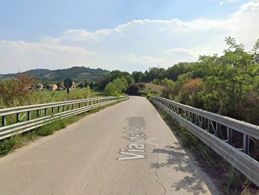 Immagine 4 di Magazzino in vendita  in Via del Castello a Fano