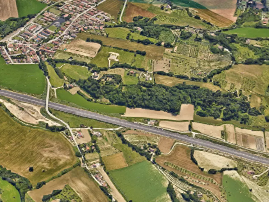 Immagine 1 di Magazzino in vendita  in Via del Castello a Fano