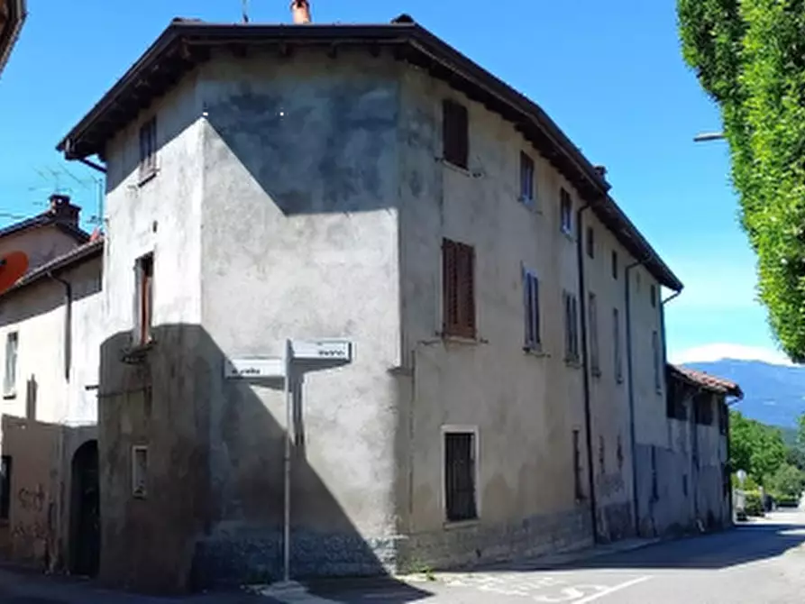 Immagine 1 di Appartamento in vendita  in Via A. Volta a Cittiglio