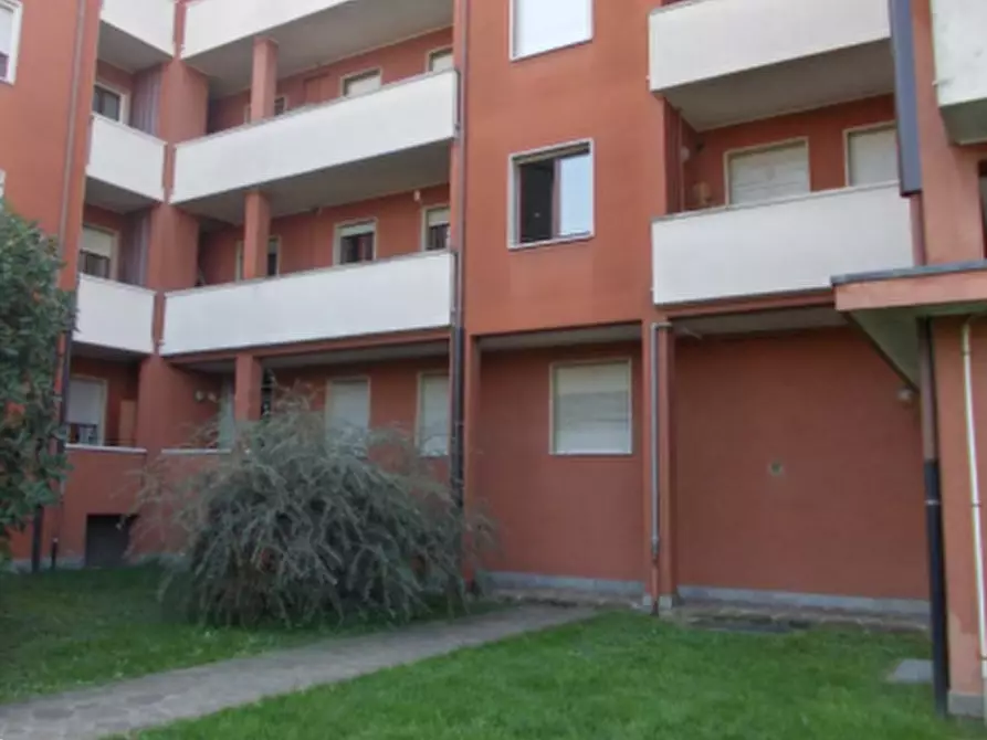 Immagine 12 di Appartamento in vendita  in Via Giuseppe Mazzini a Trezzo Sull'adda