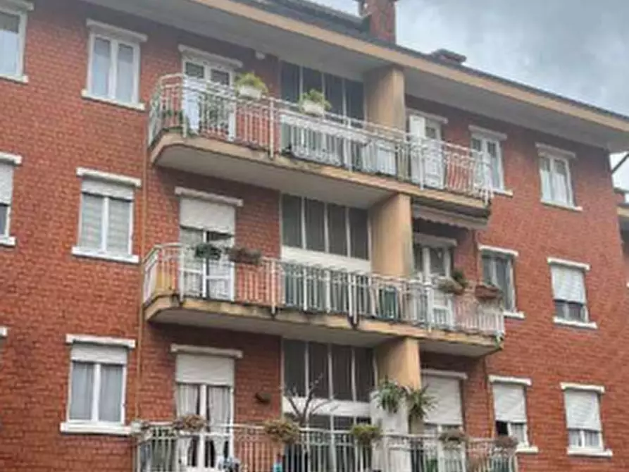 Immagine 1 di Appartamento in vendita  in Via Cantoreggio a Varese