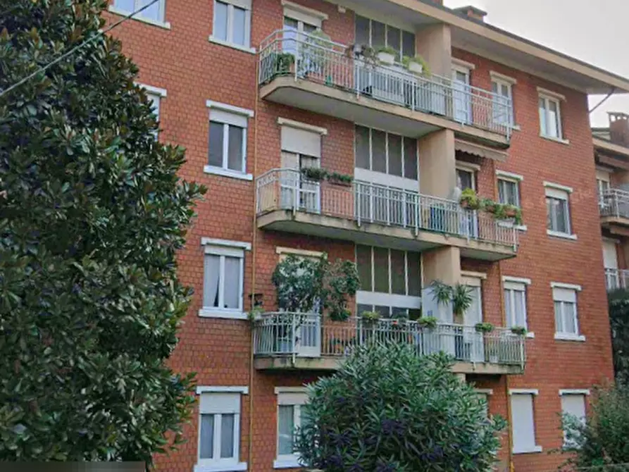 Immagine 5 di Appartamento in vendita  in Via Cantoreggio a Varese