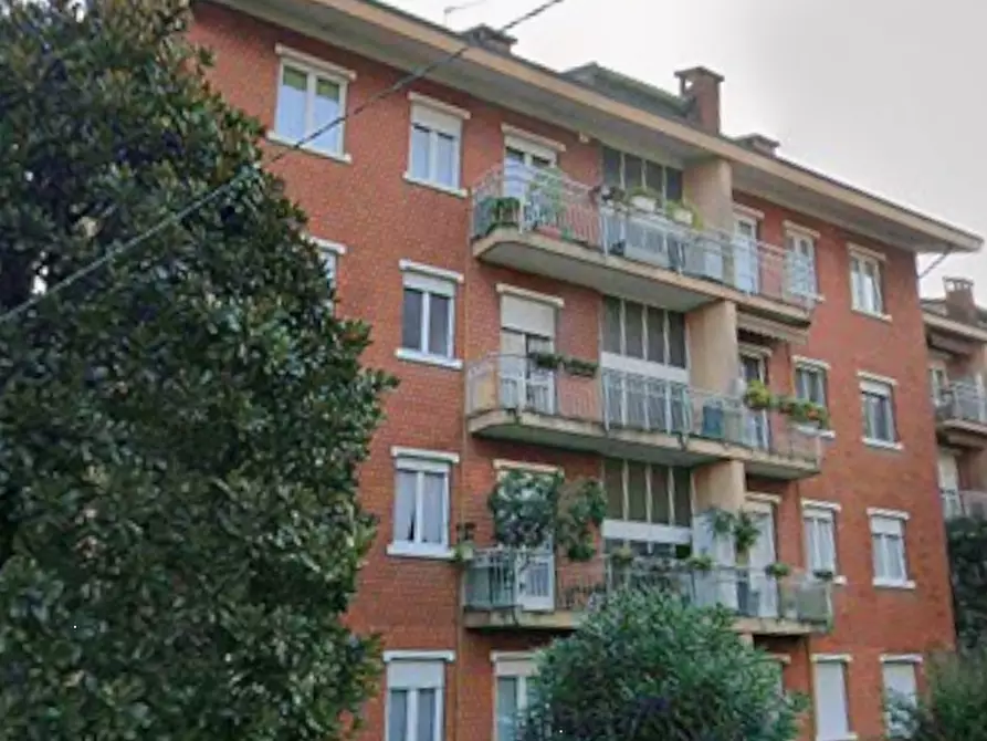 Immagine 7 di Appartamento in vendita  in Via Cantoreggio a Varese