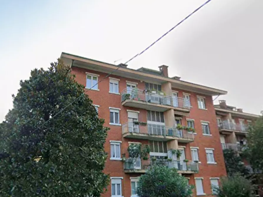 Immagine 14 di Appartamento in vendita  in Via Cantoreggio a Varese