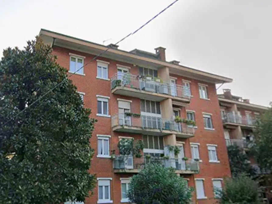 Immagine 16 di Appartamento in vendita  in Via Cantoreggio a Varese