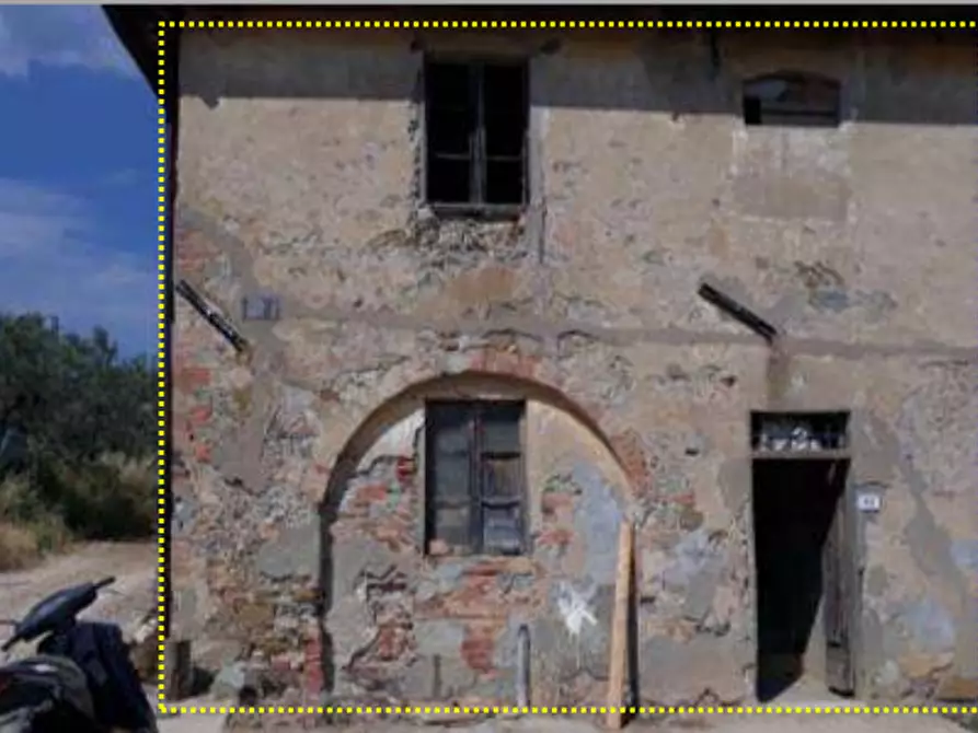 Immagine 1 di Magazzino in vendita  in Via di Collegonzi a Vinci