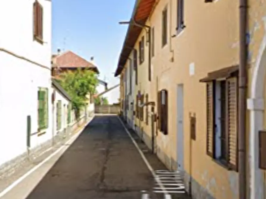 Immagine 7 di Negozio in vendita  in Piazza S. Carlo a Corbetta