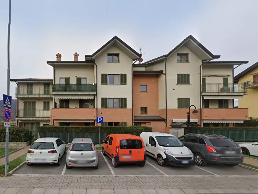 Immagine 8 di Appartamento in vendita  in via E. Agazzi a Brembate Di Sopra
