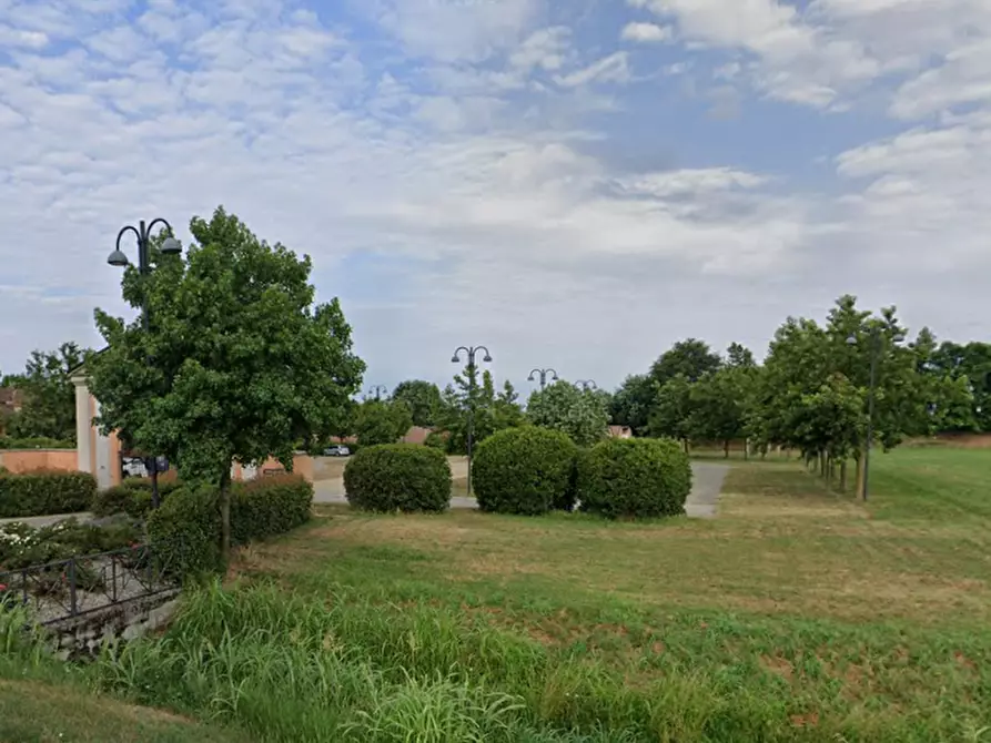 Immagine 8 di Posto auto in vendita  in Frazione Villanuova a Verolavecchia