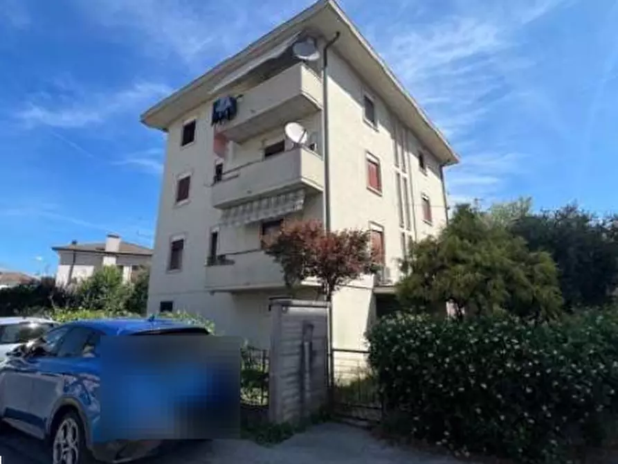 Immagine 6 di Appartamento in vendita  in Via Olmo a Creazzo