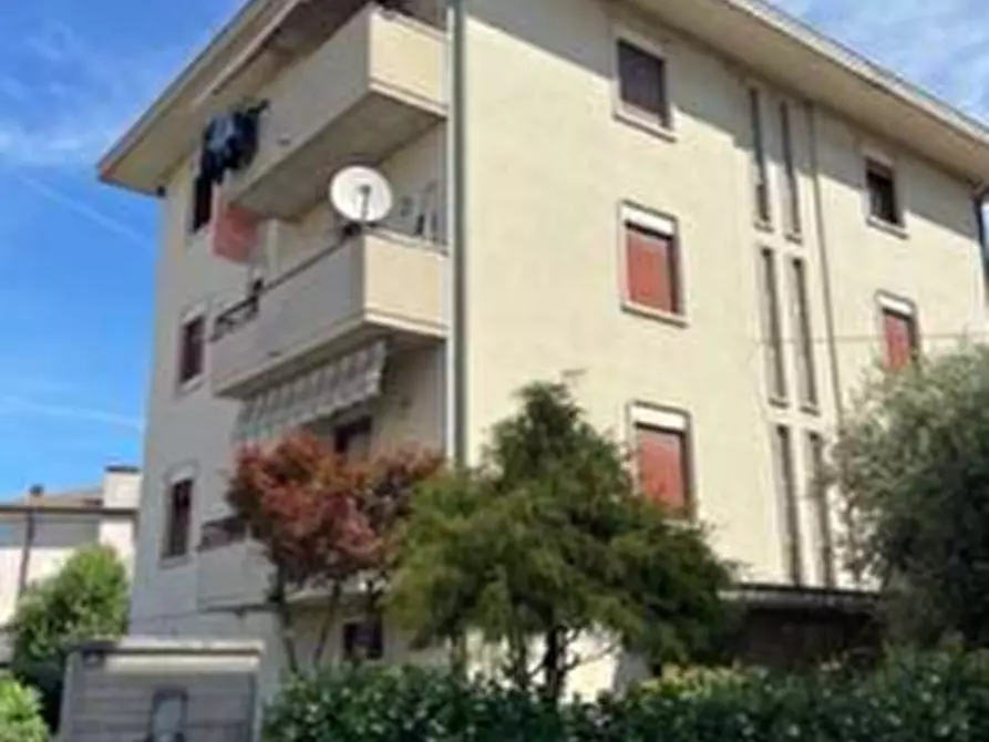 Immagine 1 di Appartamento in vendita  in Via Olmo a Creazzo