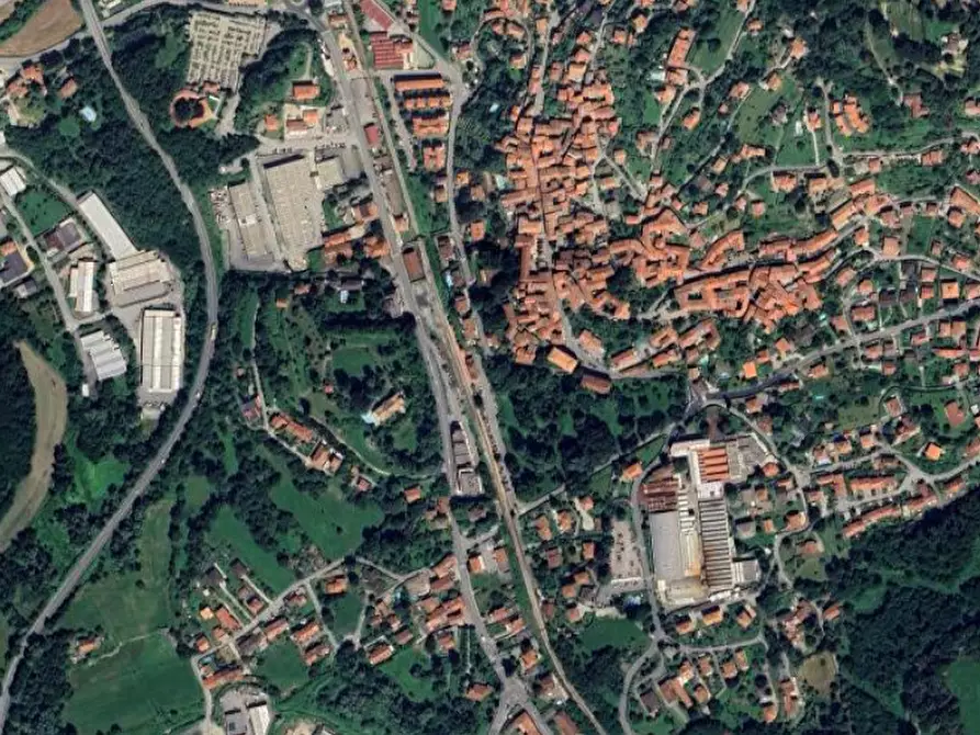 Immagine 11 di Appartamento in vendita  in Via G. Verdi a Gemonio