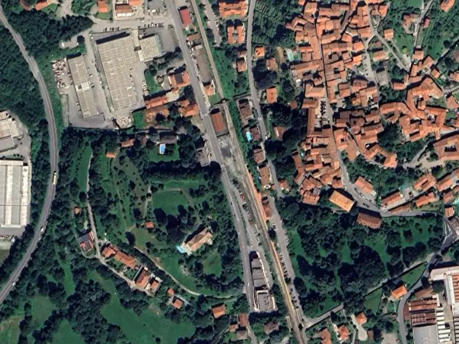 Immagine 12 di Appartamento in vendita  in Via G. Verdi a Gemonio