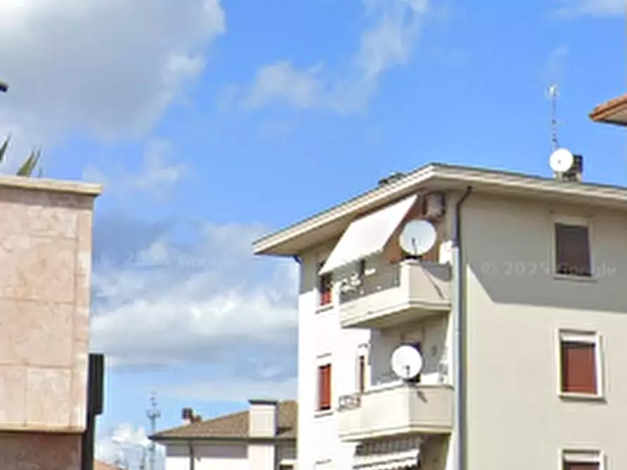 Immagine 14 di Appartamento in vendita  in Via Olmo a Creazzo