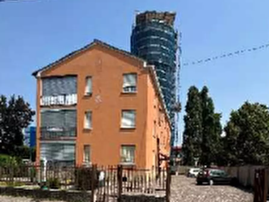 Immagine 1 di Appartamento in vendita  in Via XXV Aprile  a Trezzo Sull'adda