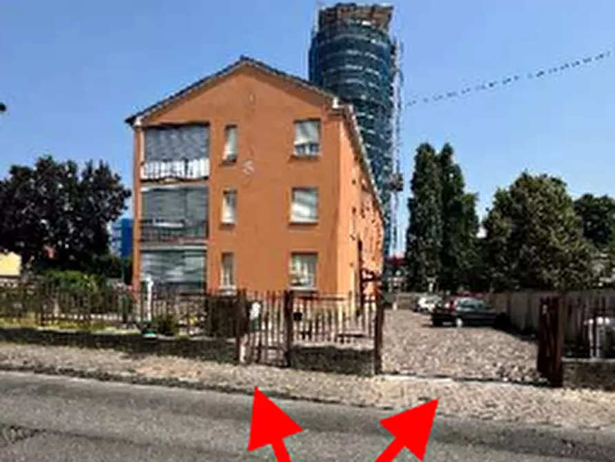 Immagine 3 di Appartamento in vendita  in Via XXV Aprile  a Trezzo Sull'adda