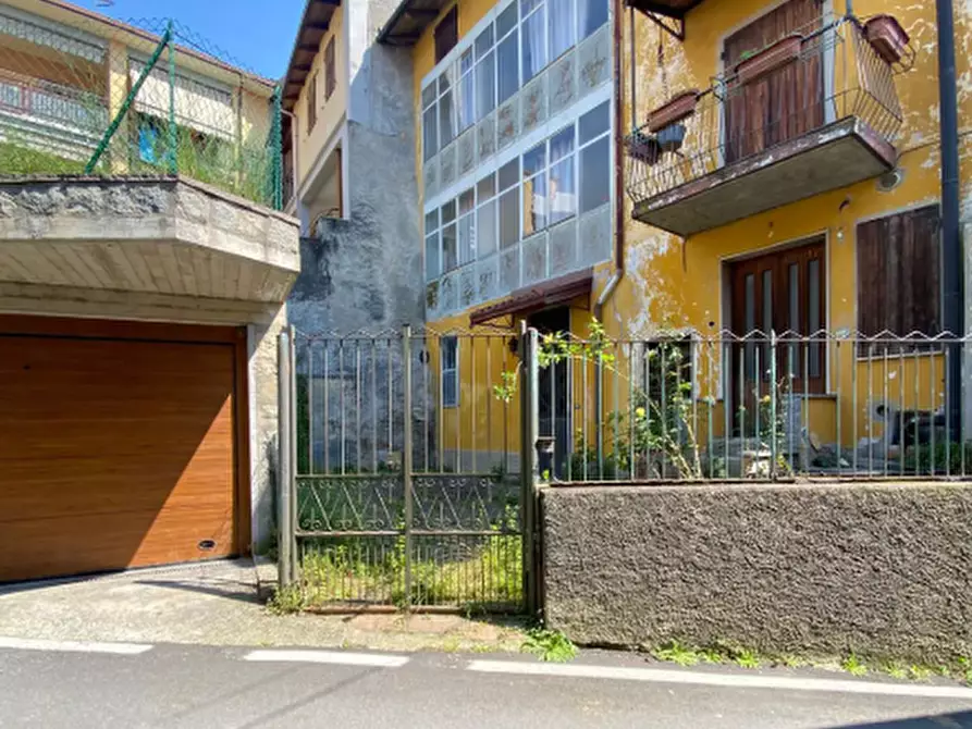 Immagine 1 di Porzione di casa in vendita  in Via Piazza a Sovere