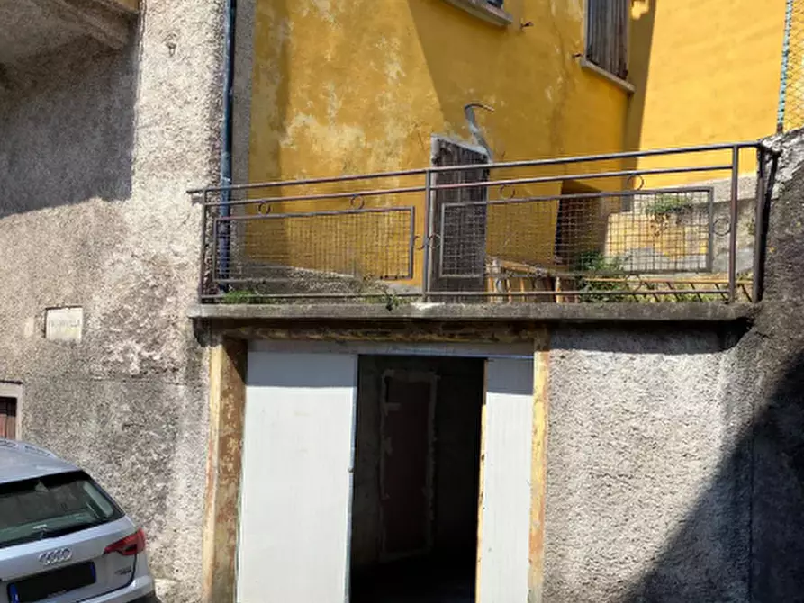 Immagine 2 di Porzione di casa in vendita  in Via Piazza a Sovere