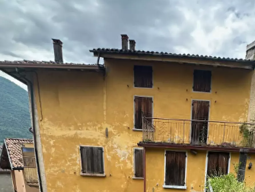 Immagine 4 di Porzione di casa in vendita  in Via Piazza a Sovere