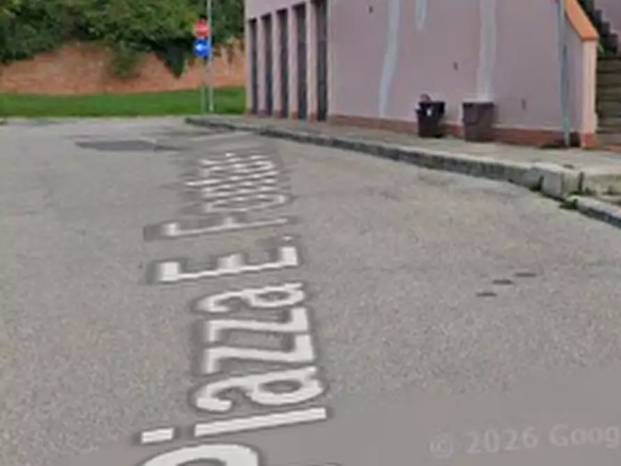 Immagine 13 di Negozio in vendita  in Piazza E. De Filippo  a Castelfiorentino