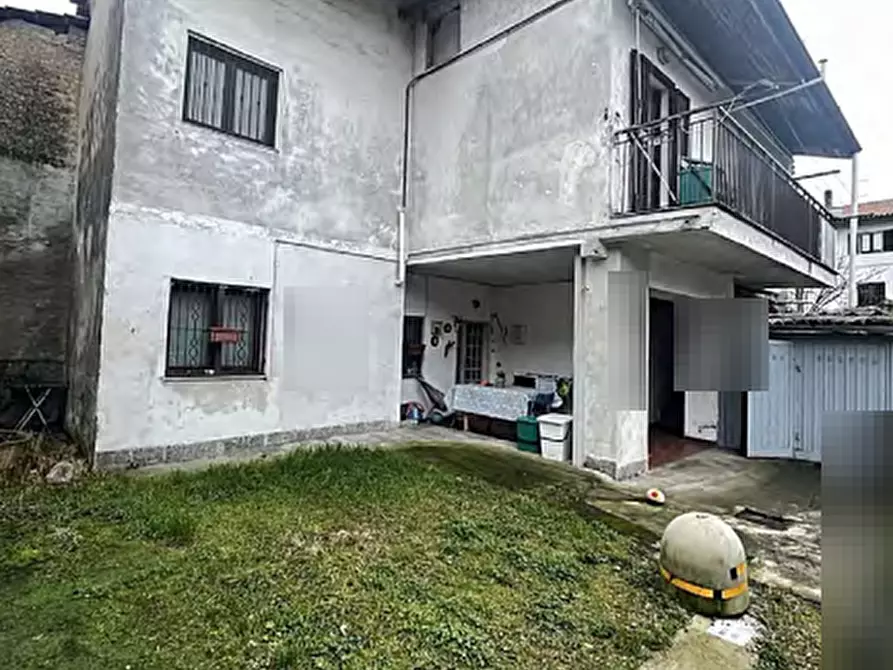 Immagine 2 di Appartamento in vendita  in Via Sopranzi a Tradate