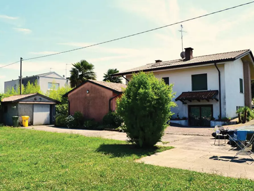 Immagine 3 di Casa indipendente in vendita  in Via Olmi a Oderzo
