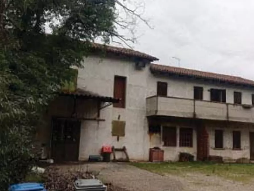 Immagine 5 di Laboratorio in vendita  in Via Solagna a Trevignano