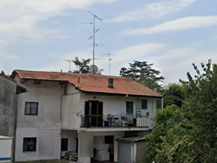 Immagine 10 di Appartamento in vendita  in Via Sopranzi a Tradate