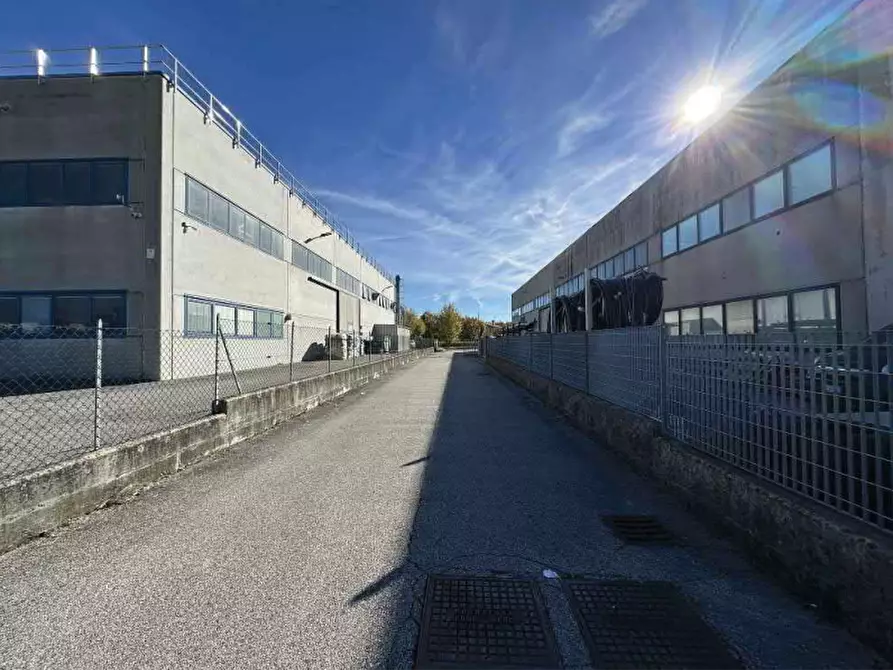 Immagine 5 di Laboratorio in vendita  in Via del Lavoro a Cornuda