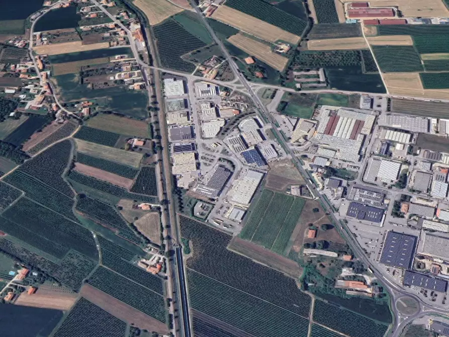 Immagine 9 di Laboratorio in vendita  in Via del Lavoro a Cornuda