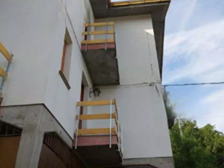 Immagine 4 di Laboratorio in vendita  in Località Cà Susa a Talamello