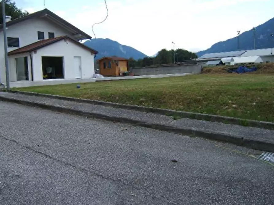Immagine 2 di Terreno edificabile in vendita  in Via Monte Grappa a Seren Del Grappa