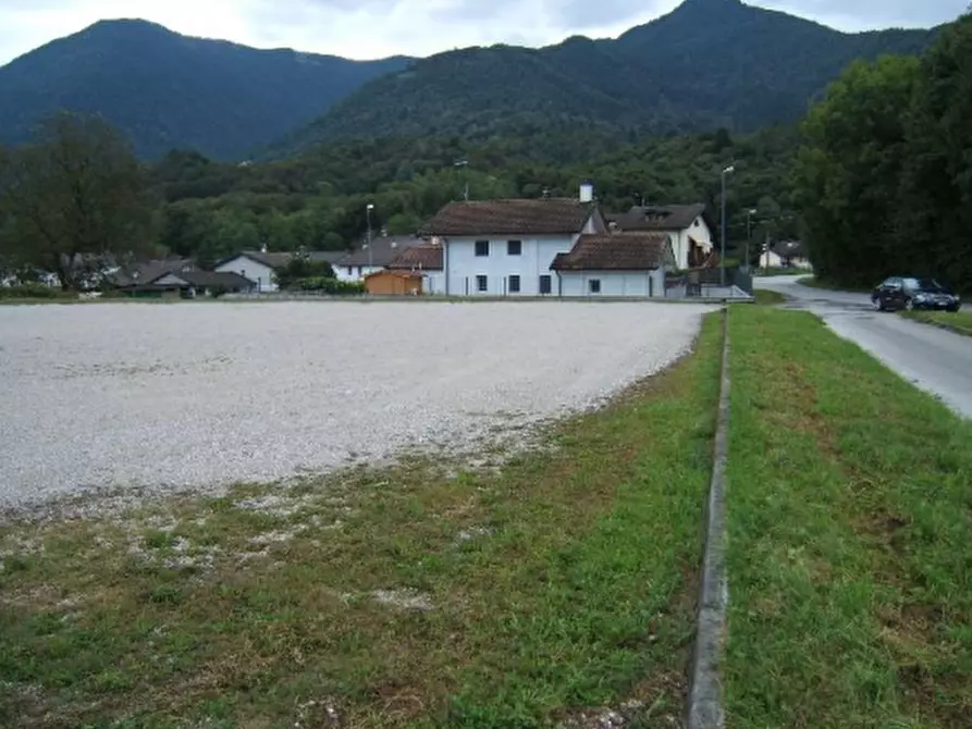 Immagine 6 di Terreno edificabile in vendita  in Via Monte Grappa a Seren Del Grappa