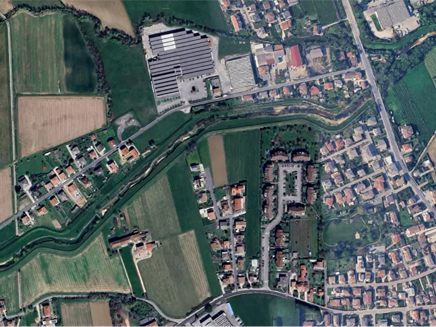 Immagine 11 di Laboratorio in vendita  in Via Risorgimento  a Santa Lucia Di Piave