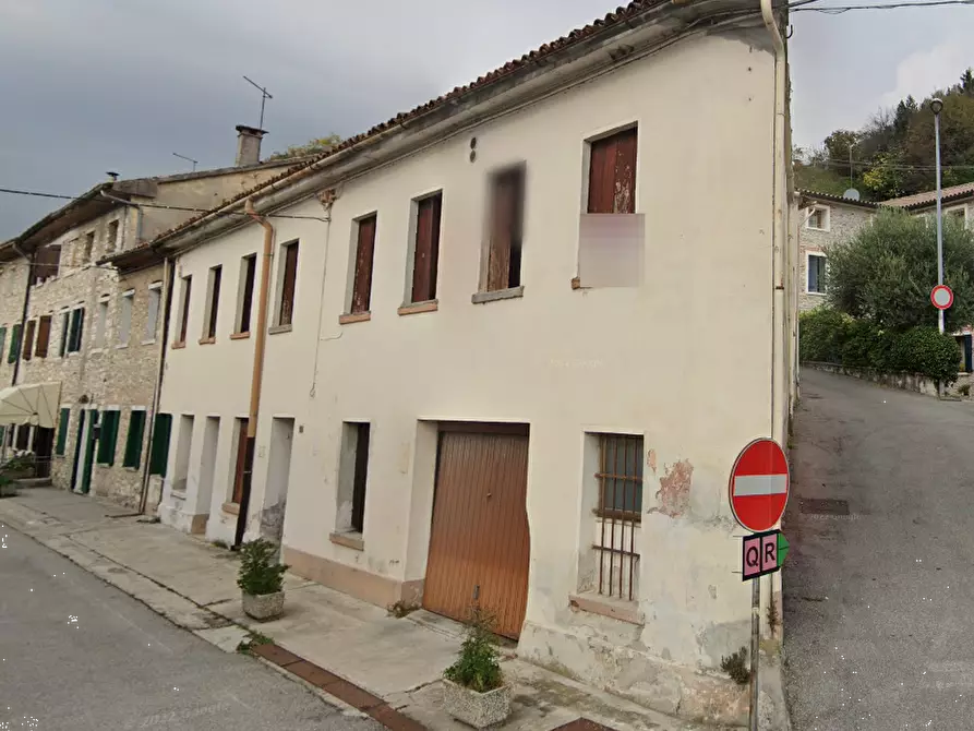 Immagine 5 di Porzione di casa in vendita  in Piazza Roma a Segusino