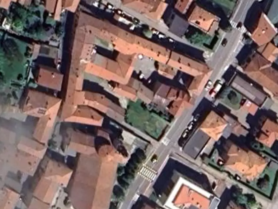 Immagine 31 di Appartamento in vendita  in Via Roma a Gazzada Schianno