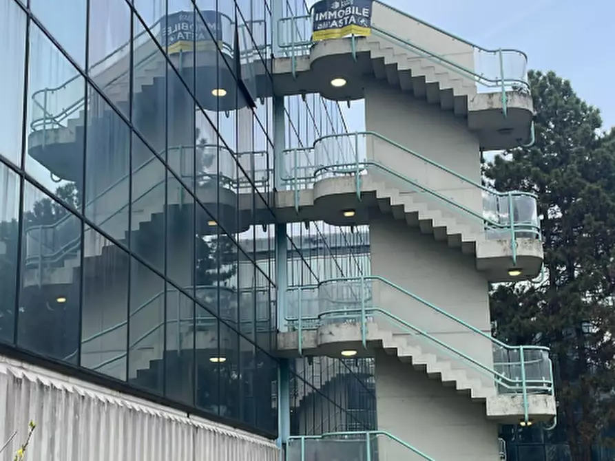 Immagine 1 di Ufficio in vendita  in Via Gran S. Bernardo a Rozzano