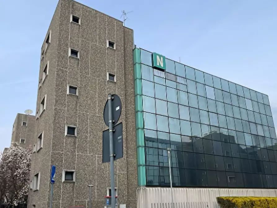 Immagine 4 di Ufficio in vendita  in Via Gran S. Bernardo a Rozzano