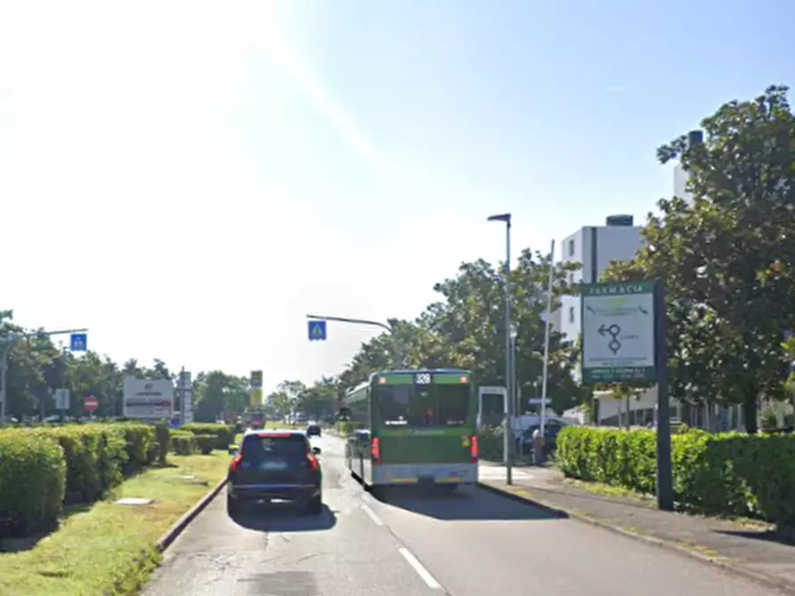 Immagine 6 di Ufficio in vendita  in Via Gran S. Bernardo a Rozzano