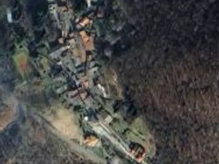 Immagine 15 di Terreno edificabile in vendita  a Valganna