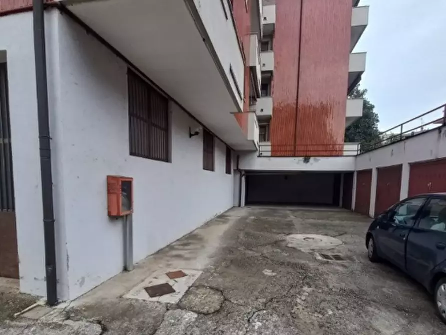 Immagine 3 di Garage in vendita  in Via Giuseppe Mazzini a Cassina De' Pecchi
