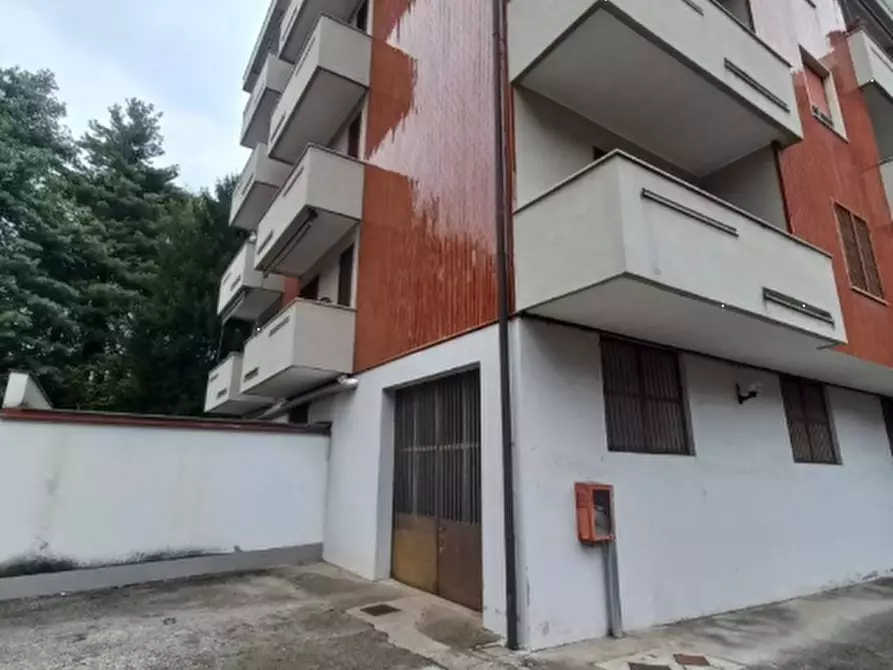 Immagine 4 di Garage in vendita  in Via Giuseppe Mazzini a Cassina De' Pecchi